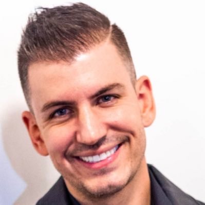 Profile Picture of Joel Manderfield (@joelmanderfield) on Twitter