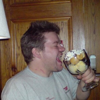 Profile Picture of David Pettitt (@daveo1977) on Twitter