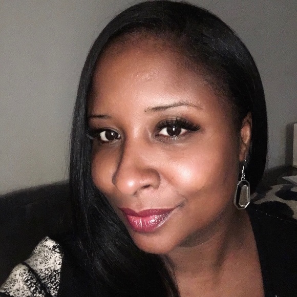 Alean Coney - Poshmark Profile Picture of Alean Coney (@leany96) on Poshmark