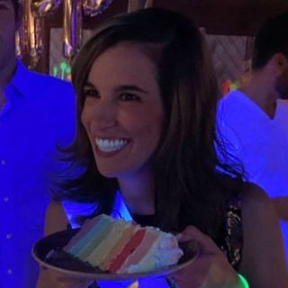 Profile Picture of Jillian Ball (@winetravelgym) on Instagram