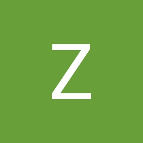 Profile Picture of Zena Edaibat (@zedaibat) on Poshmark
