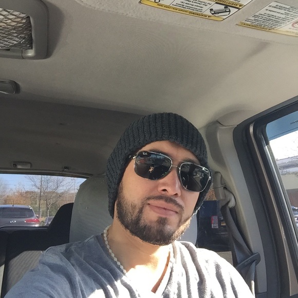 Profile Picture of Juan Jiménez (@juan962) on Poshmark