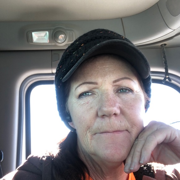 Profile Picture of Vera Richards (@jinzjeepin) on Poshmark