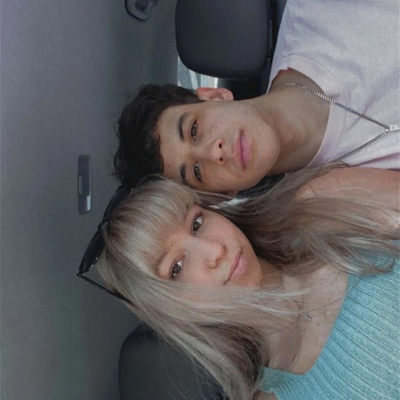 Jeffrey Bartone - Poshmark Profile Picture of Jeffrey Bartone (@jeffbart22) on Poshmark