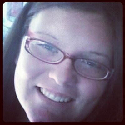 Profile Picture of Shyla Thomas (@shyla_thomas) on Twitter