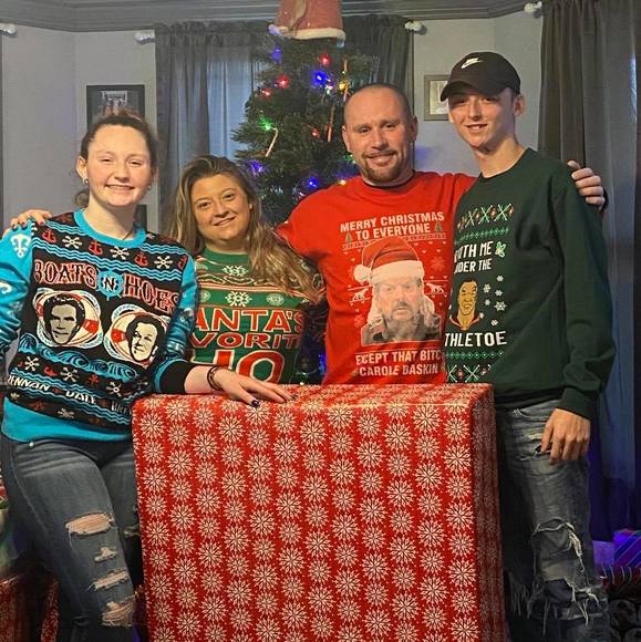 Profile Picture of Jillian Sweeney (@jilli627) on Poshmark