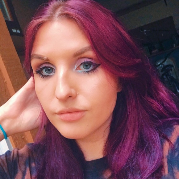 Profile Picture of Jane Heithoff (@janeheithoff) on Poshmark