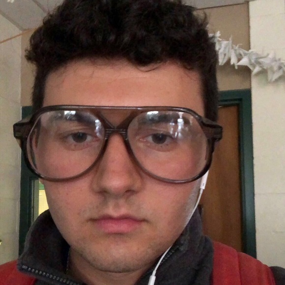 Dominick Baldassano - Poshmark Profile Picture of Dominick Baldassano (@dommie924) on Poshmark