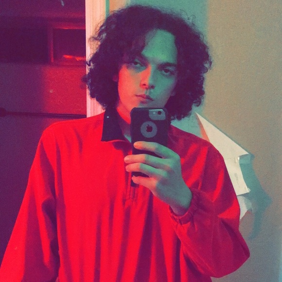 Profile Picture of Titus Tulin (@maguelersgoods) on Poshmark