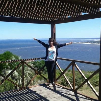 Profile Picture of Silvia Jaramillo (@SilJaramillo1) on Twitter