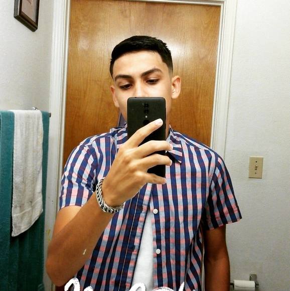 Profile Picture of Julio Garcia (@juliogarcia446) on Poshmark