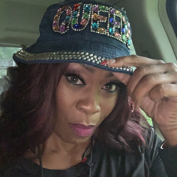 Profile Picture of Stephanie Stubbs (@stefany1130) on Poshmark