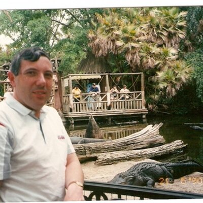 Profile Picture of Raymond Knowles (@RACKNOWLES) on Twitter