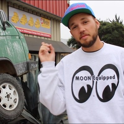 Profile Picture of Rocket Boy (@BigFlossJosh) on Twitter