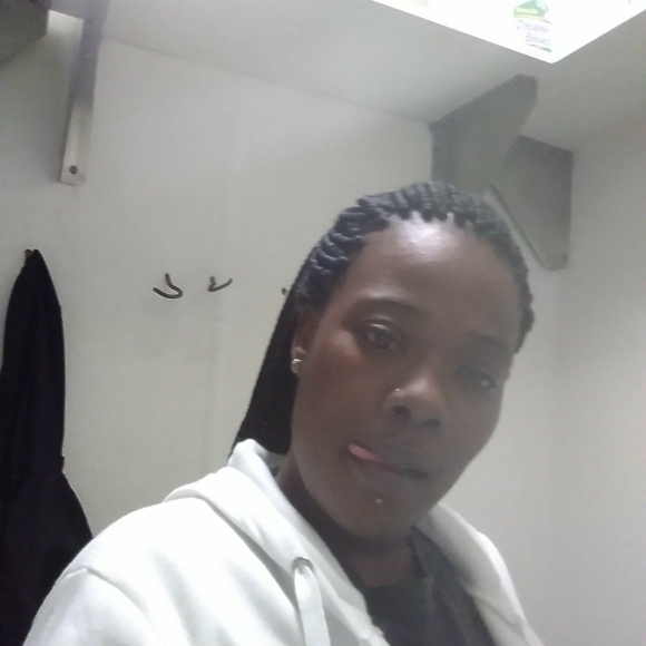 Profile Picture of Mattie Williams (@azuria) on Poshmark