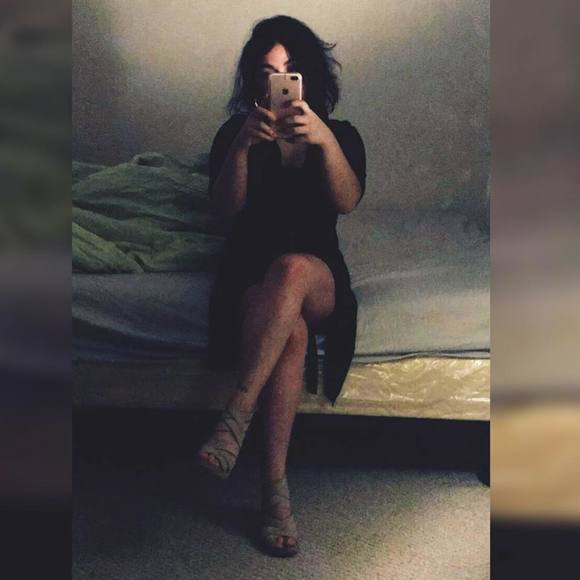 Profile Picture of Alex Uhl (@alex_uhl) on Poshmark