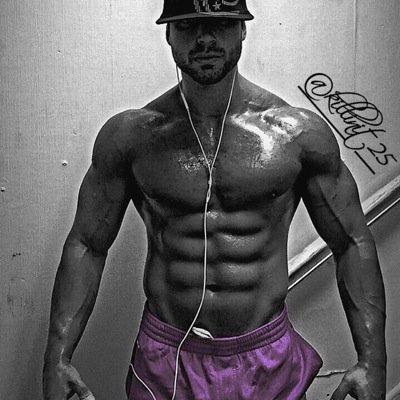 Profile Picture of Mike Danishevsky (@Killinit25Mike) on Twitter