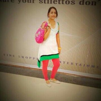 Profile Picture of Kavita Mehta (@kavitamehta946) on Twitter