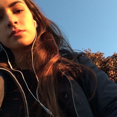 Profile Picture of Laura Chow (@LauraChow16) on Twitter
