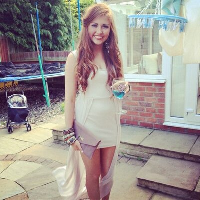 Profile Picture of Courtney Hull (@Courtneyhull123) on Twitter