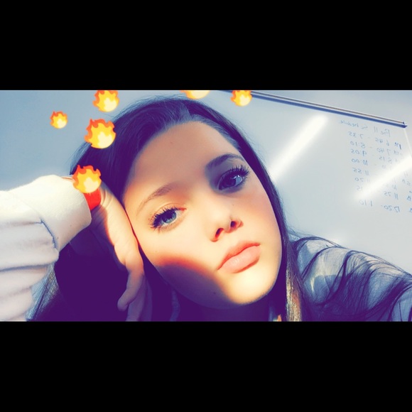 Profile Picture of Ashlyn Oubre (@ashlyn1440) on Poshmark