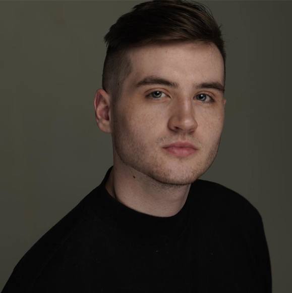 Gavin Giannola - Poshmark Profile Picture of Gavin Giannola (@gavincole04) on Poshmark