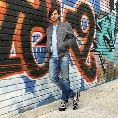 Profile Picture of Stephen E Phillips (@eastofstephen) on Twitter