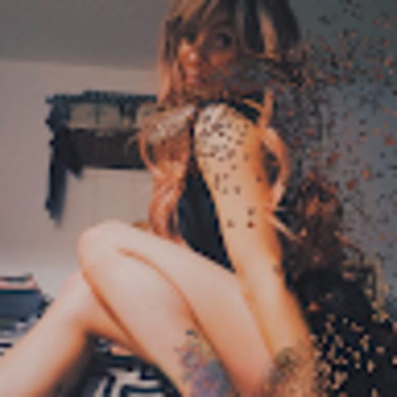 Profile Picture of Lexus Zanger (@lexuszanger) on Poshmark