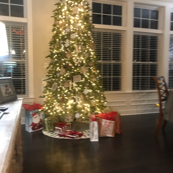 Profile Picture of Kristen Sackinger (@ksackinger) on Poshmark