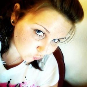 Profile Photo of Melanie Hooper (@sexiskittlessoseduktive) on Myspace