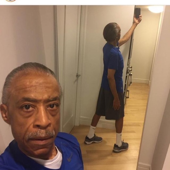 Profile Picture of Alex Marte (@altakingselfies) on Poshmark