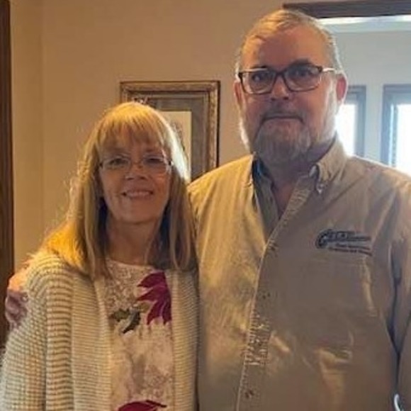 Profile Picture of Mary Ressel (@maryressel) on Poshmark