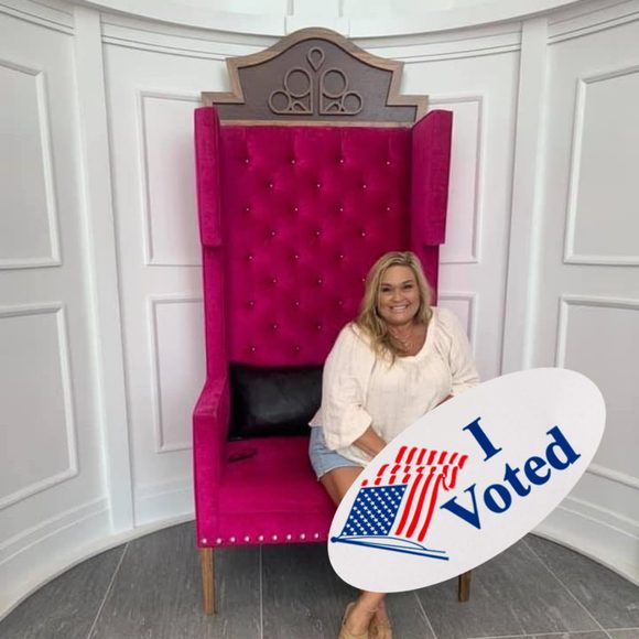 Profile Picture of Pamela Duran (@plynnski) on Poshmark