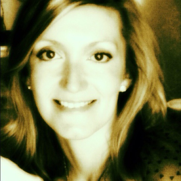 Profile Picture of Brandy Korstanje (@bksweetness) on Poshmark