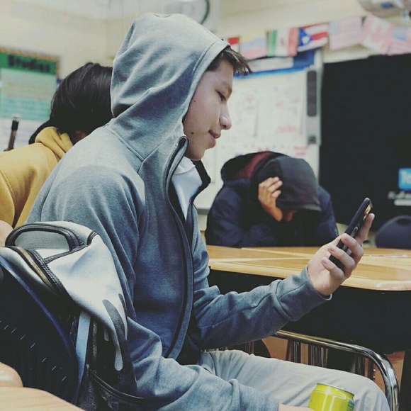 Profile Picture of John Zeas (@john21boss) on Poshmark