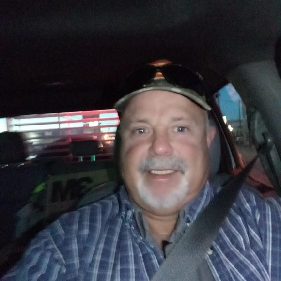 Profile Picture of Nicholas Estes (@nicholasestes) on Poshmark