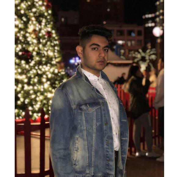 Profile Picture of Ashesh Arora (@iamashesh99) on Poshmark