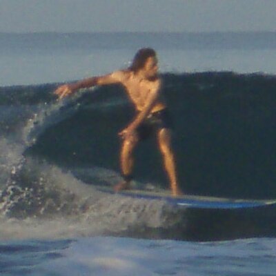 Profile Picture of Jacob Burkhart (@beanstalksurf) on Twitter