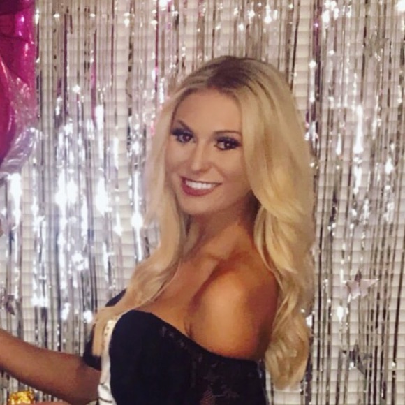 Profile Picture of Nicole Mcanaw (@nicolemcanaw) on Poshmark