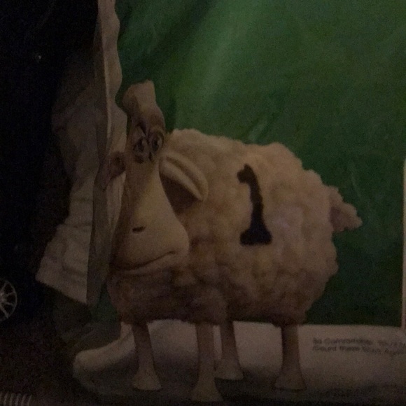 Profile Picture of Scott Hassell (@scotthassell11) on Poshmark