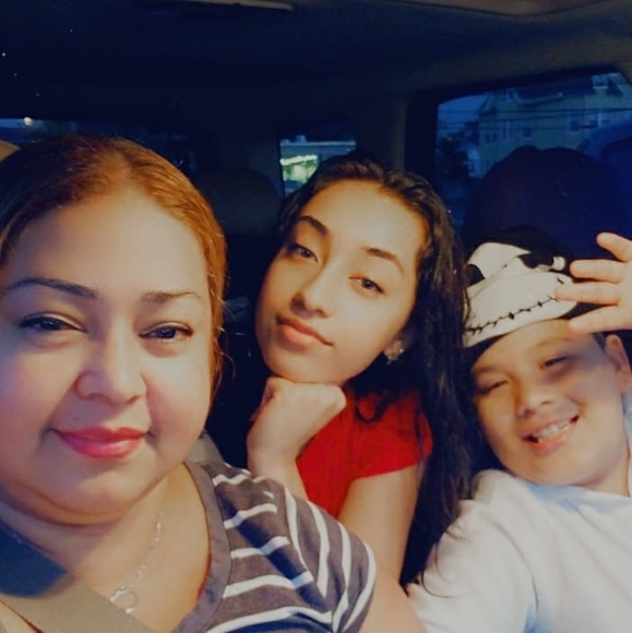 Profile Picture of Alexandra Bolaños (@grilla129) on Poshmark