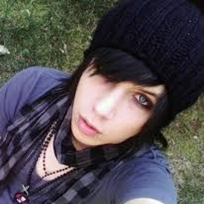 Profile Picture of Andy Biersack (@ElijahMancha) on Twitter