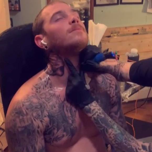 Profile Picture of Steve Crowley (@scrowley1993) on Poshmark