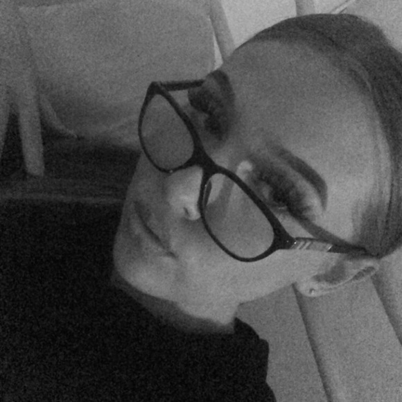 Profile Picture of Lily Wyatt (@maneater739) on Poshmark