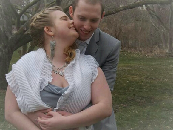 Profile Picture of Amanda Cromwell (@cromwella7899) on Poshmark