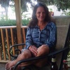 Profile Picture of Suzanne (@suzanneolson38) on Twitter