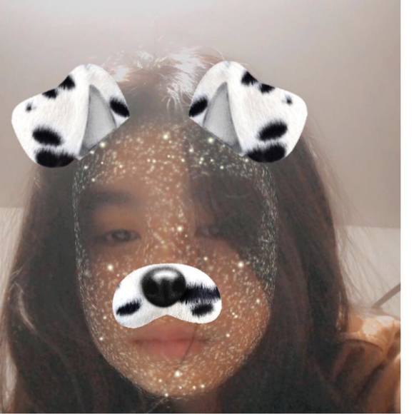 Profile Picture of Andrea Setneuf (@daphnefuentes1) on Poshmark