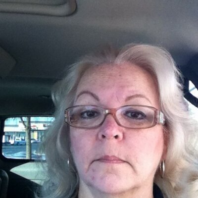 Profile Picture of Lori Stapleton (@lorisusanna) on Twitter