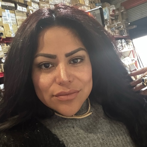 Profile Picture of Jazmin Trinidad (@jazmintadeo123) on Poshmark