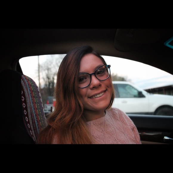 Profile Picture of Michaela Sakellar (@m_sakellar1) on Poshmark